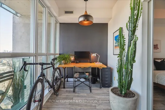 Additional image 10 of 150 East Liberty St Unit 2816