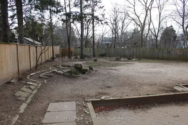 Additional image 7 of 664 Chestnut Pl