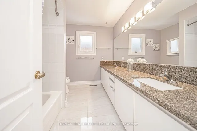 Additional image 27 of 63 Leeward Dr