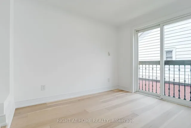 Additional image 15 of 714 Palmerston Ave