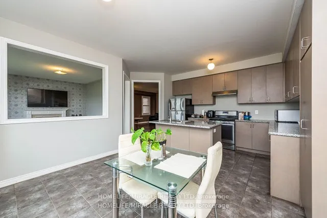 Additional image 9 of 30 Lloyd Cres