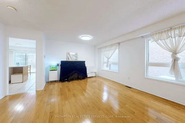 Additional image 5 of 118 Sand Cherry Cres