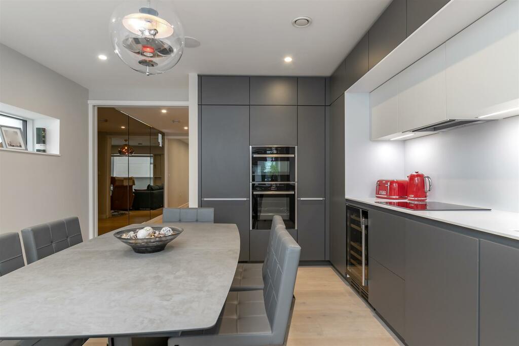 Additional image 20 of London Road, St. Albans