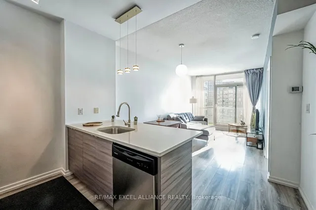 Additional image 5 of 62 Forest Manor Rd Unit 2007