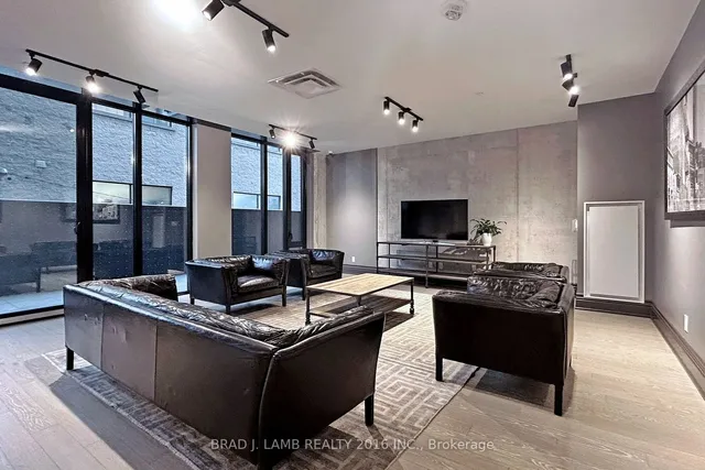 Additional image 33 of 608 Richmond St Unit 520