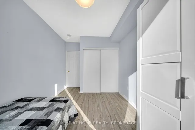 Additional image 26 of 55 STRATHAVEN Dr Unit 1105