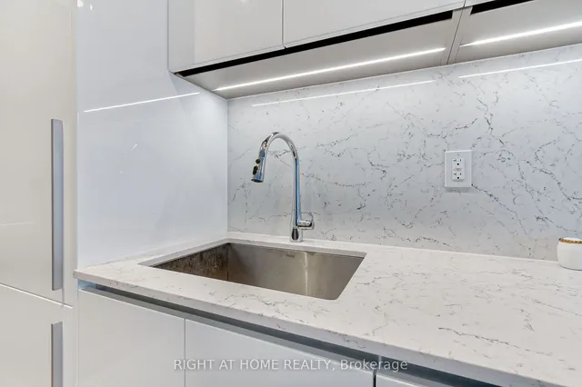 Additional image 10 of 8 Cumberland St Unit 4001