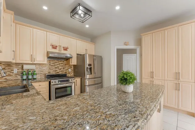 Additional image 22 of 16 Runnymede Cres