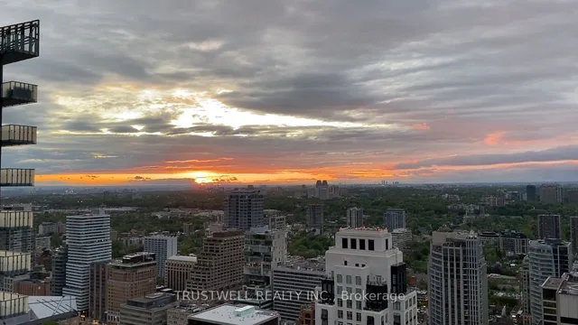 Additional image 25 of 1080 Bay St Unit 4407