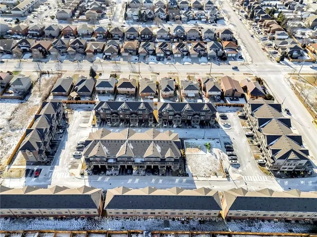 Additional image 22 of 19 Picardy Dr Unit 31