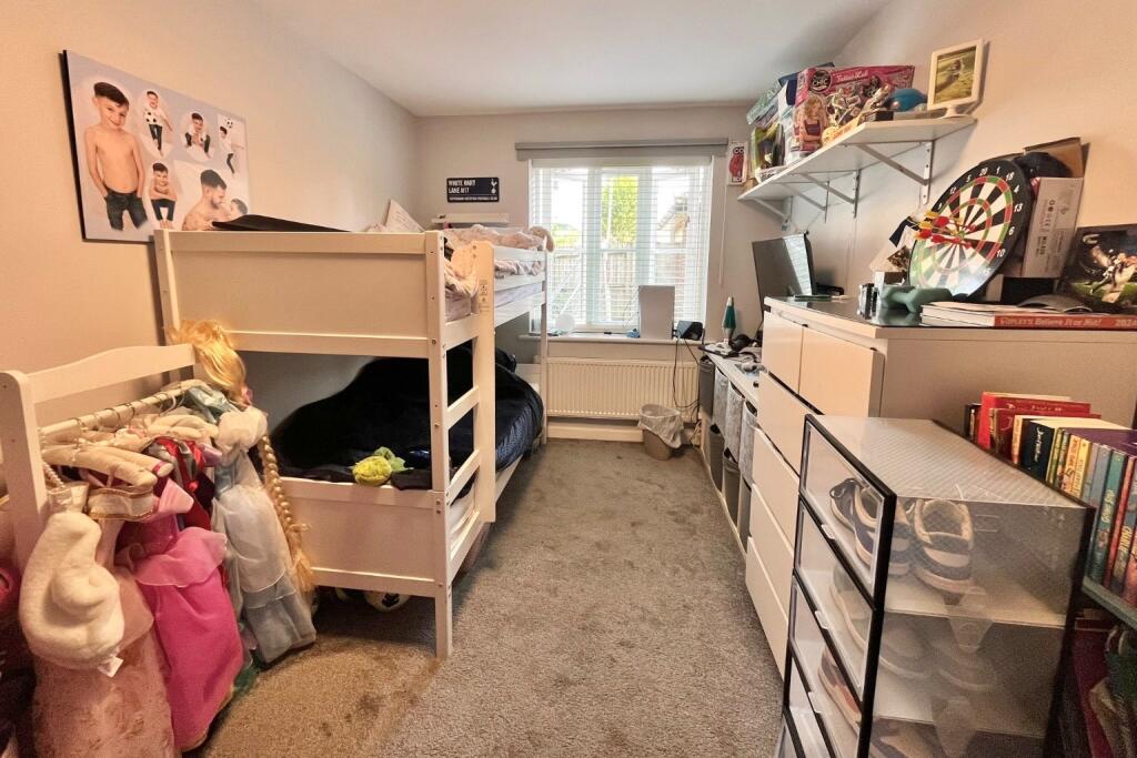 Additional image 7 of Page Place, Frogmore, St. Albans, Hertfordshire, AL2