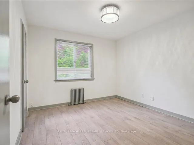 Additional image 15 of 18 Thirty Third St