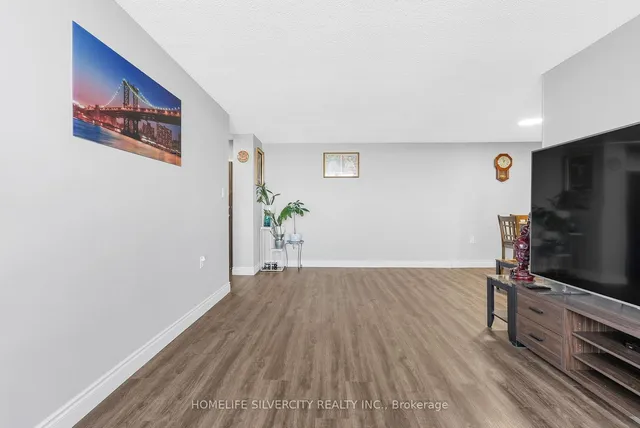 Additional image 20 of 18 Knightsbridge Rd Unit 2303