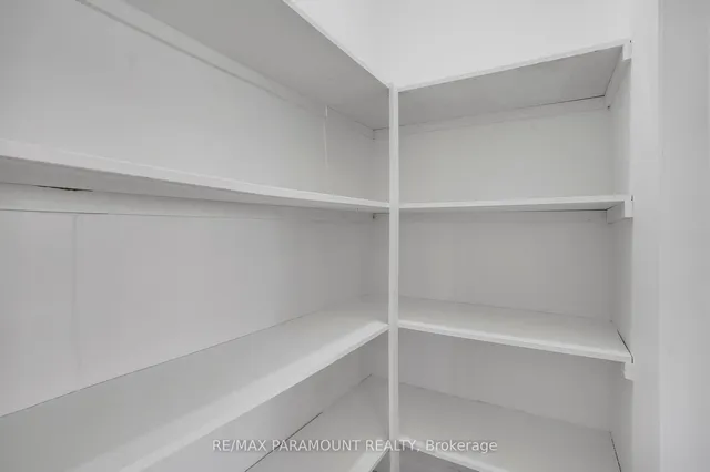 Additional image 22 of 1605 Gowling Terr