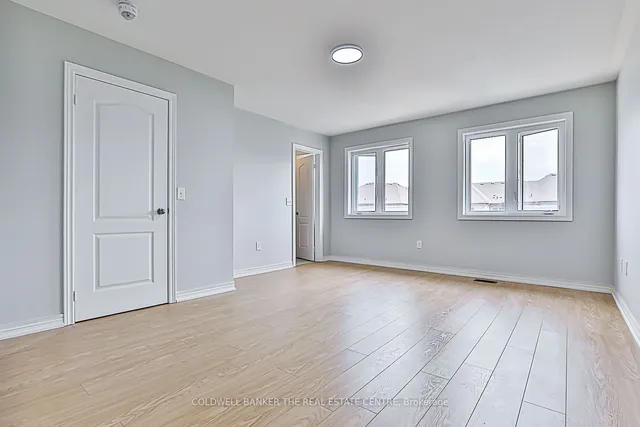 Additional image 24 of 67 Yellowknife Rd