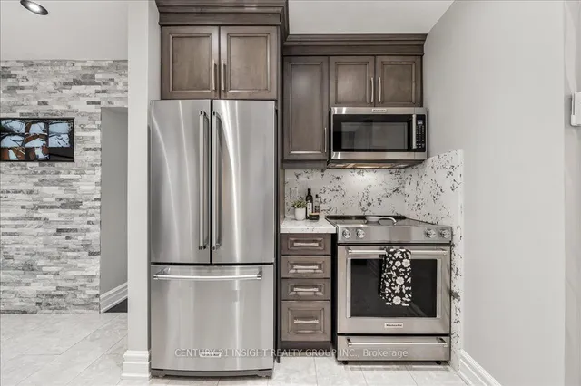 Additional image 12 of 27 Alba St