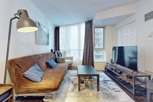 55 Bloor St Unit 901