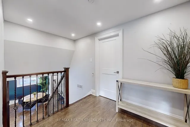 Additional image 16 of 605 Churchill Ave