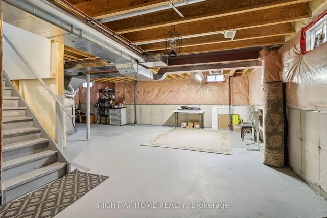 Additional image 33 of 52 Runnymede Cres