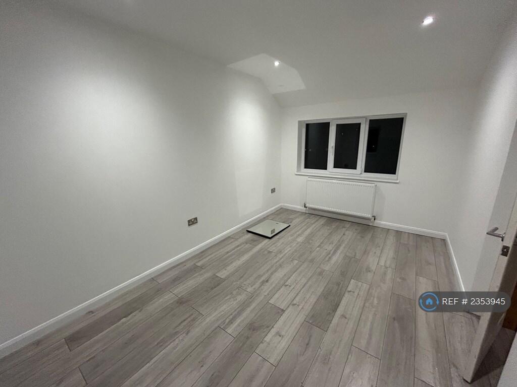 Additional image 5 of Camfield, Welwyn Garden City, AL7