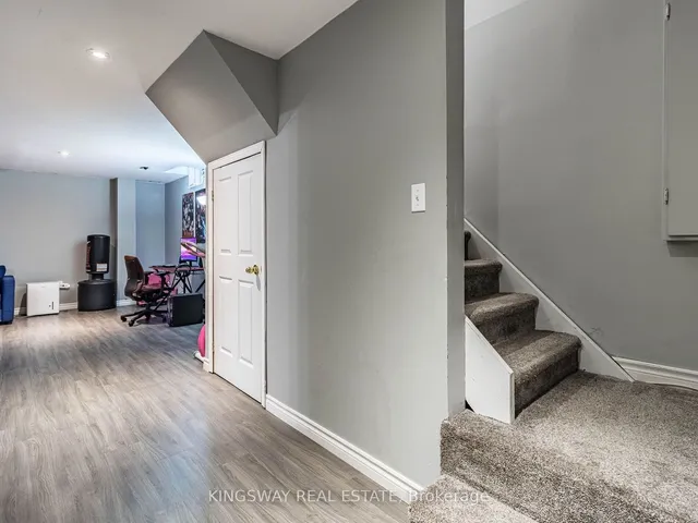 Additional image 35 of 570 Enfield Rd