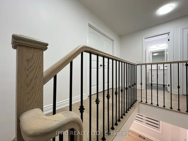 Additional image 9 of 102 Kendall Dr