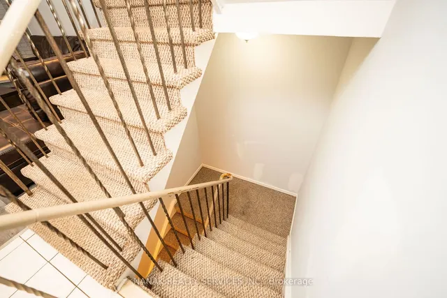 Additional image 31 of 133 Murray St St