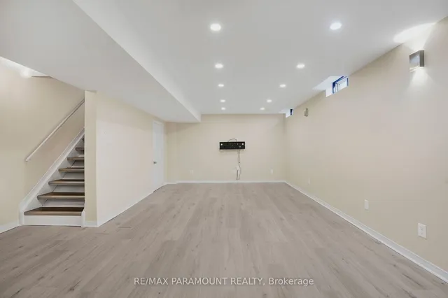 Additional image 25 of 1605 Gowling Terr