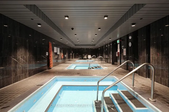 Additional image 35 of 2221 Yonge St Unit 5303