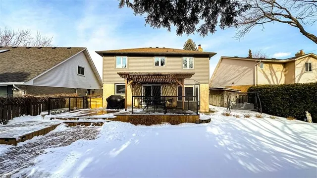 Additional image 41 of 12 Larkspur Cres