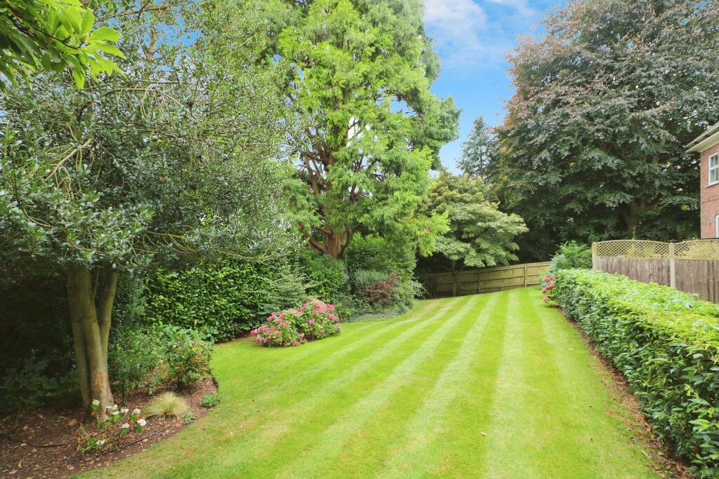 Additional image 12 of Wendover Lodge, Welwyn, Herts, AL6