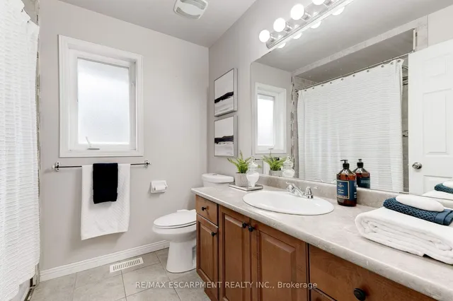 Additional image 32 of 12 Edgecroft Cres