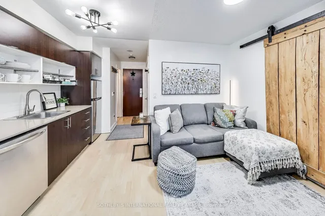 Additional image 4 of 80 Western Battery Rd Unit 501