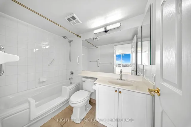 Additional image 22 of 55 STRATHAVEN Dr Unit 1105