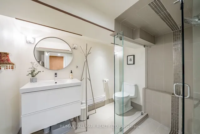 Additional image 29 of 136 Monarch Park Ave