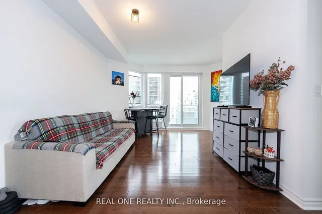 Additional image 16 of 18 Holmes Ave Unit 811