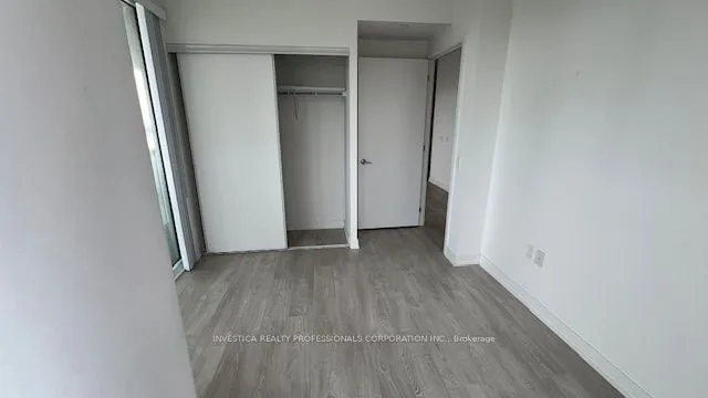 Additional image 25 of 15 Queens Quay Unit 2009