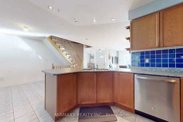 Additional image 14 of 1246 Mowat Lane