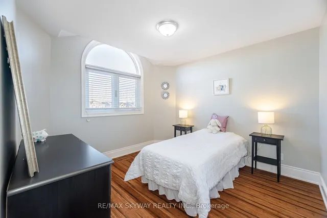 Additional image 22 of 122 Valonia Dr