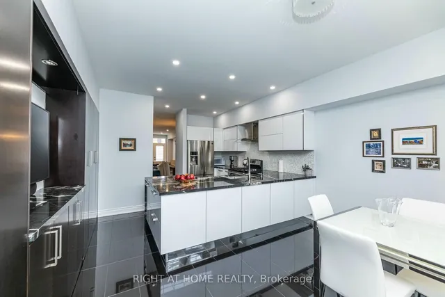 Additional image 17 of 34 Horsham Ave