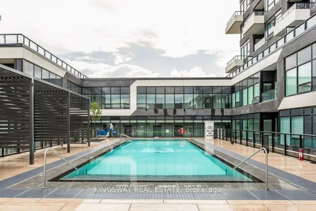 Additional image 3 of 2481 Taunton Rd Unit 901