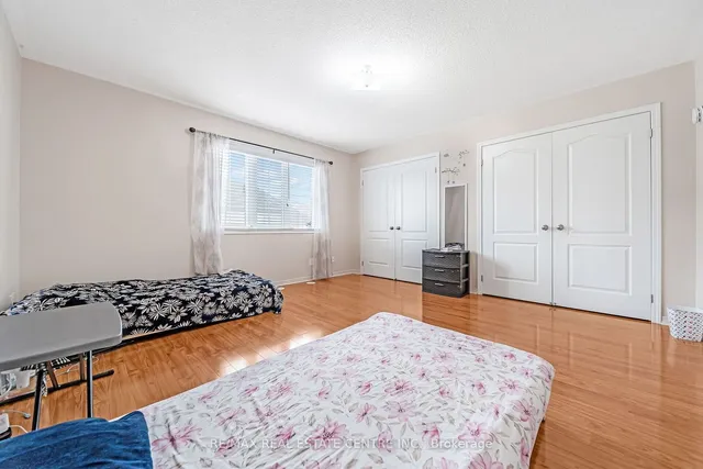 Additional image 27 of 103 Cedar Lake Cres