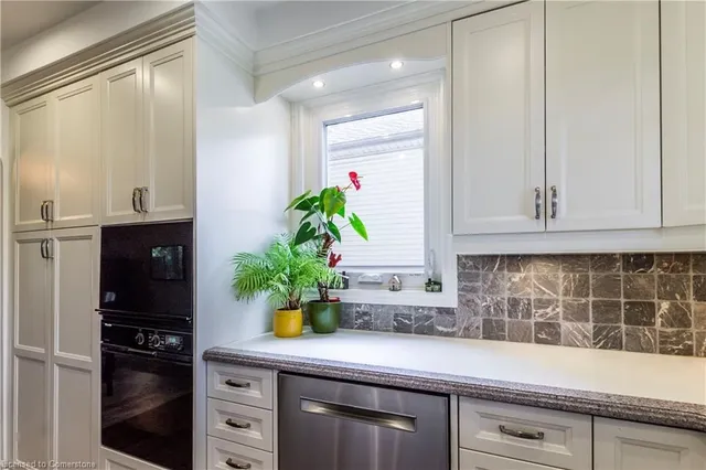 Additional image 18 of 1043 Joan Dr