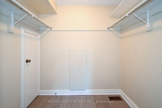 Additional image 13 of 45 Birchmount Rd Unit 10