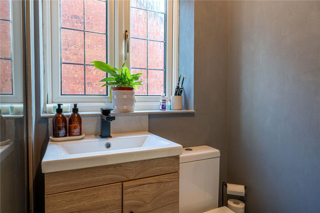 Additional image 16 of Huntingdon Close, Tamworth, Staffordshire, B78