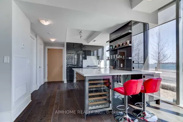 Additional image 12 of 39 Queens Quay Unit Th 111