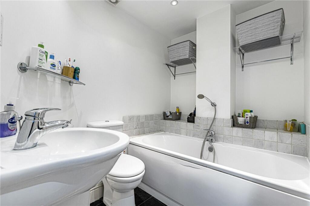 Additional image 16 of Digswell House, Monks Rise, Welwyn Garden City, AL8