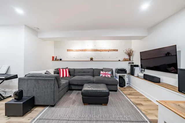 Additional image 25 of 136 Monarch Park Ave