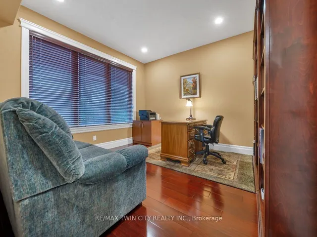 Additional image 6 of 26 Paddock Crt