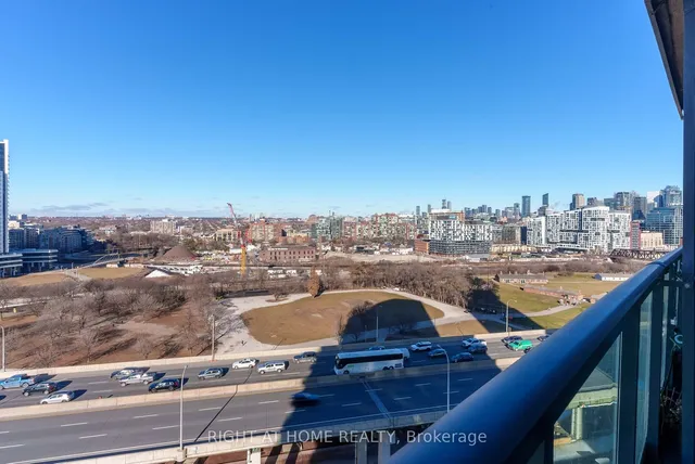 Additional image 32 of 231 Fort York Blvd Unit 1807